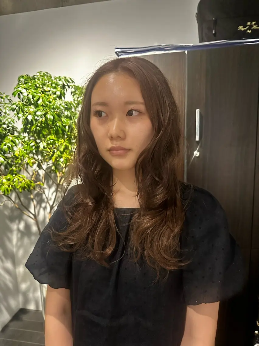 ロング カラー ブラウンカラー ピンクカラー ピンクブラウン 西 美羽のヘアスタイル