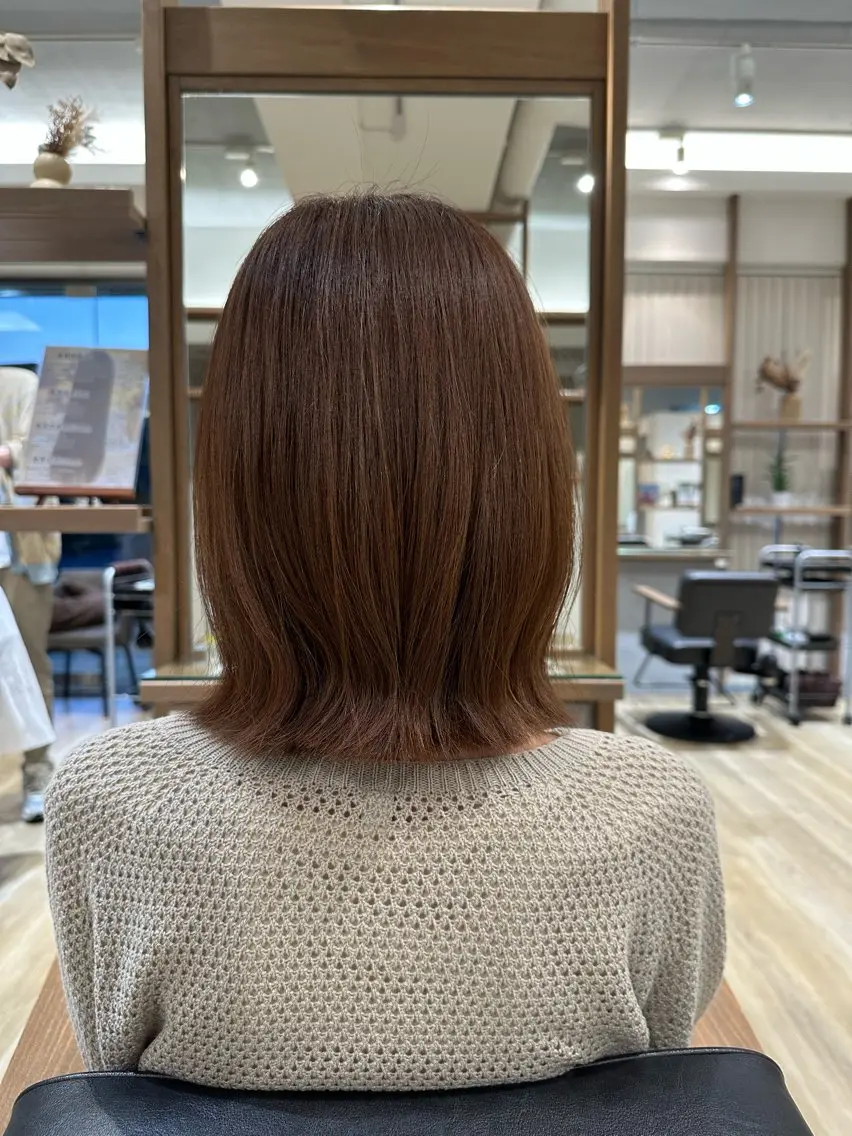 ミディアム カット ヘアカラー 石原 麻菜のヘアスタイル