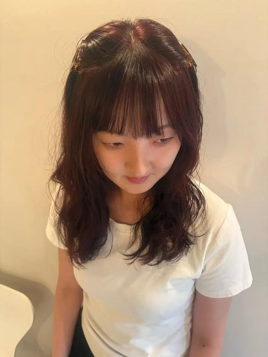 ロング ヘアカラー 山内 めいのヘアスタイル