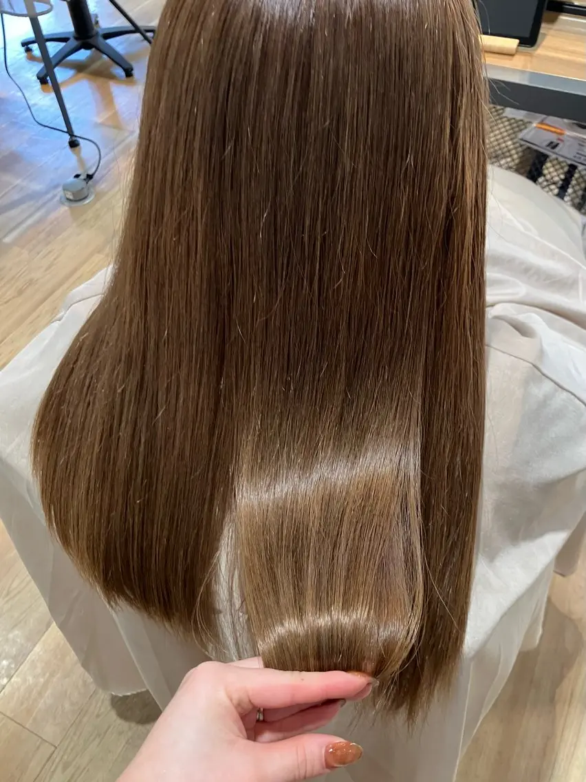 ロング カット ヘアカラー トリートメント 横山 麻衣子のヘアスタイル
