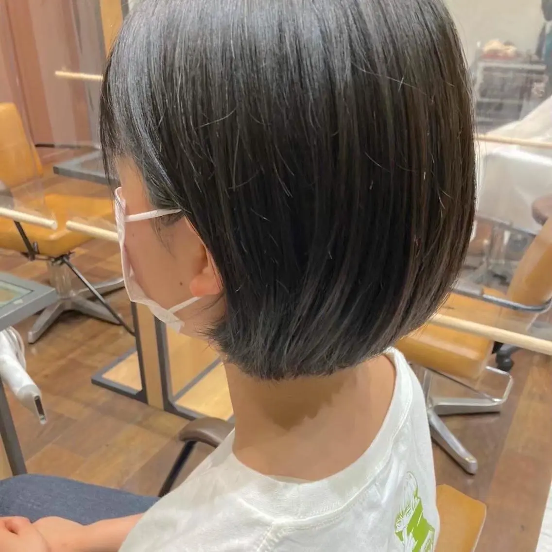 ミディアム ボブ カット 【パリ研修済】貝沼 しおん（矢場町）のヘアスタイル