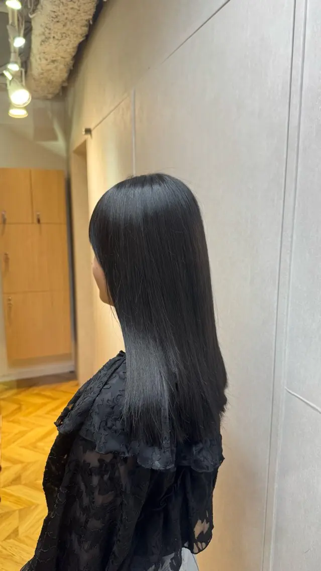 【ミニモ学割🎓✨】黒染めなし🖤透明感暗髪カラー🪽➕marbb🫧の写真