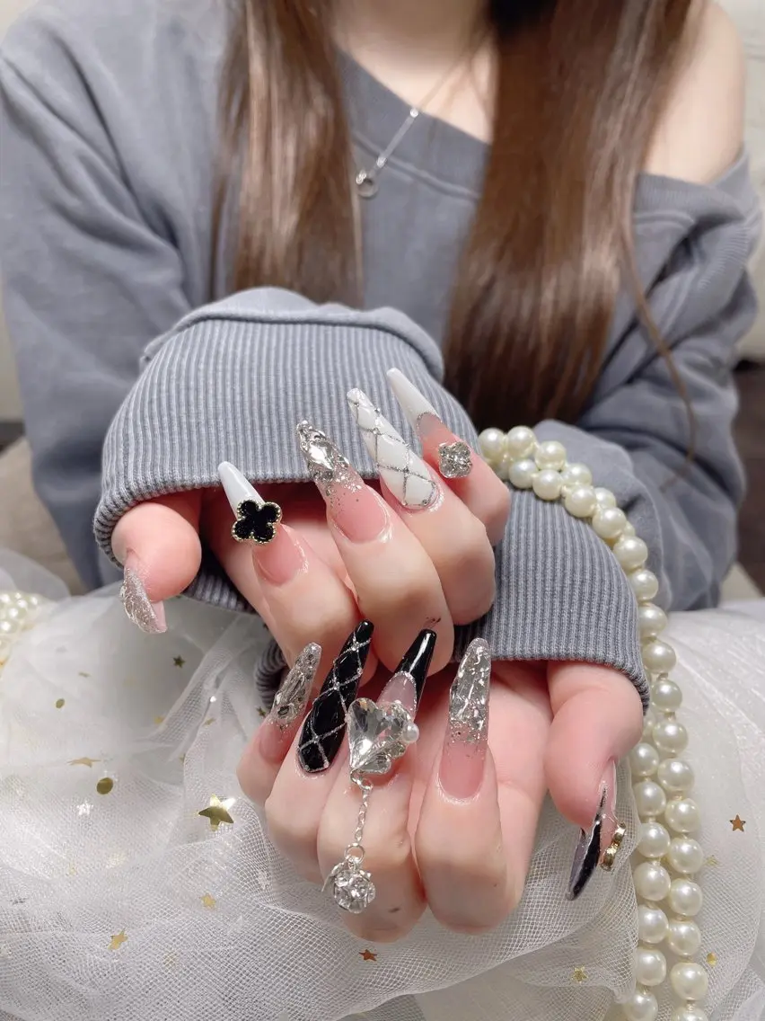 ネイル ENsalon Takareiのネイルデザイン