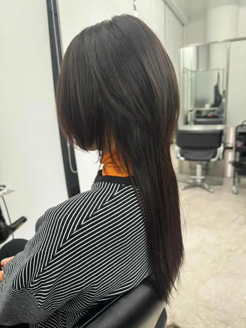 ロング カラー ロング ウルフカット 梅田茶屋町ヘッドスパ &艶カラー りほのヘアスタイル