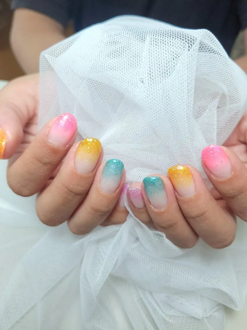 ネイル ブルー ジェルネイル グラデーション キラキラネイル 韓国ネイル Nailroom3  古屋のネイルデザイン