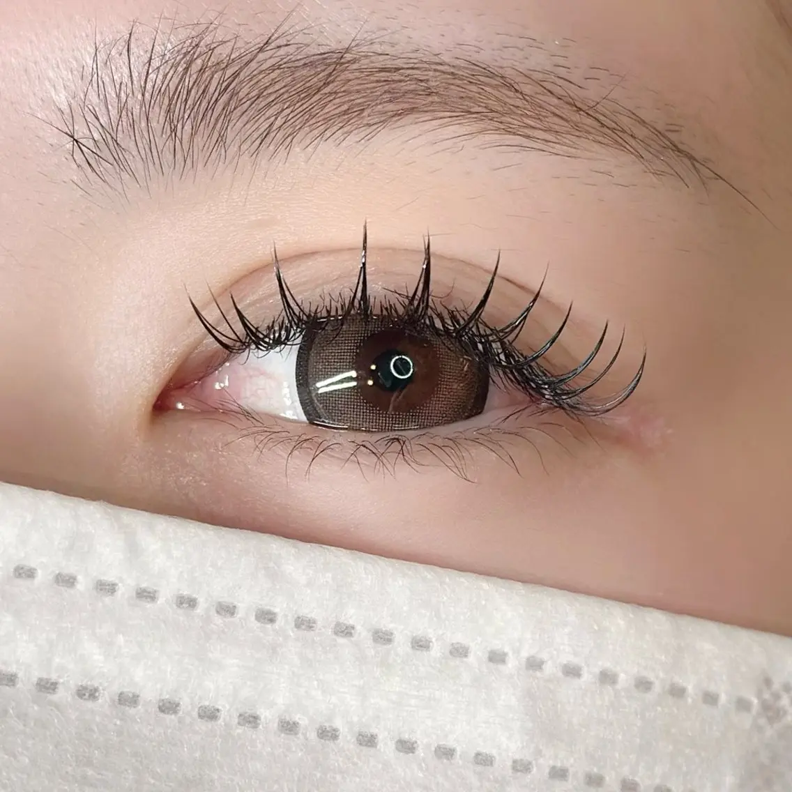 マツエク・マツパ 束感まつ毛 フラットラッシュ ella eyelashのマツエク・マツパデザイン