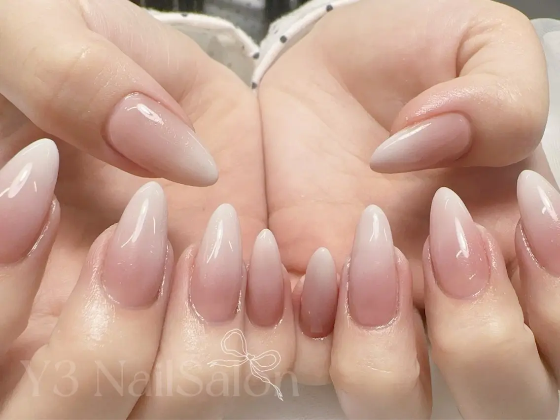 ネイル 韓国ネイル ワンホンネイル ハンドネイル Y3 NailSalonのネイルデザイン