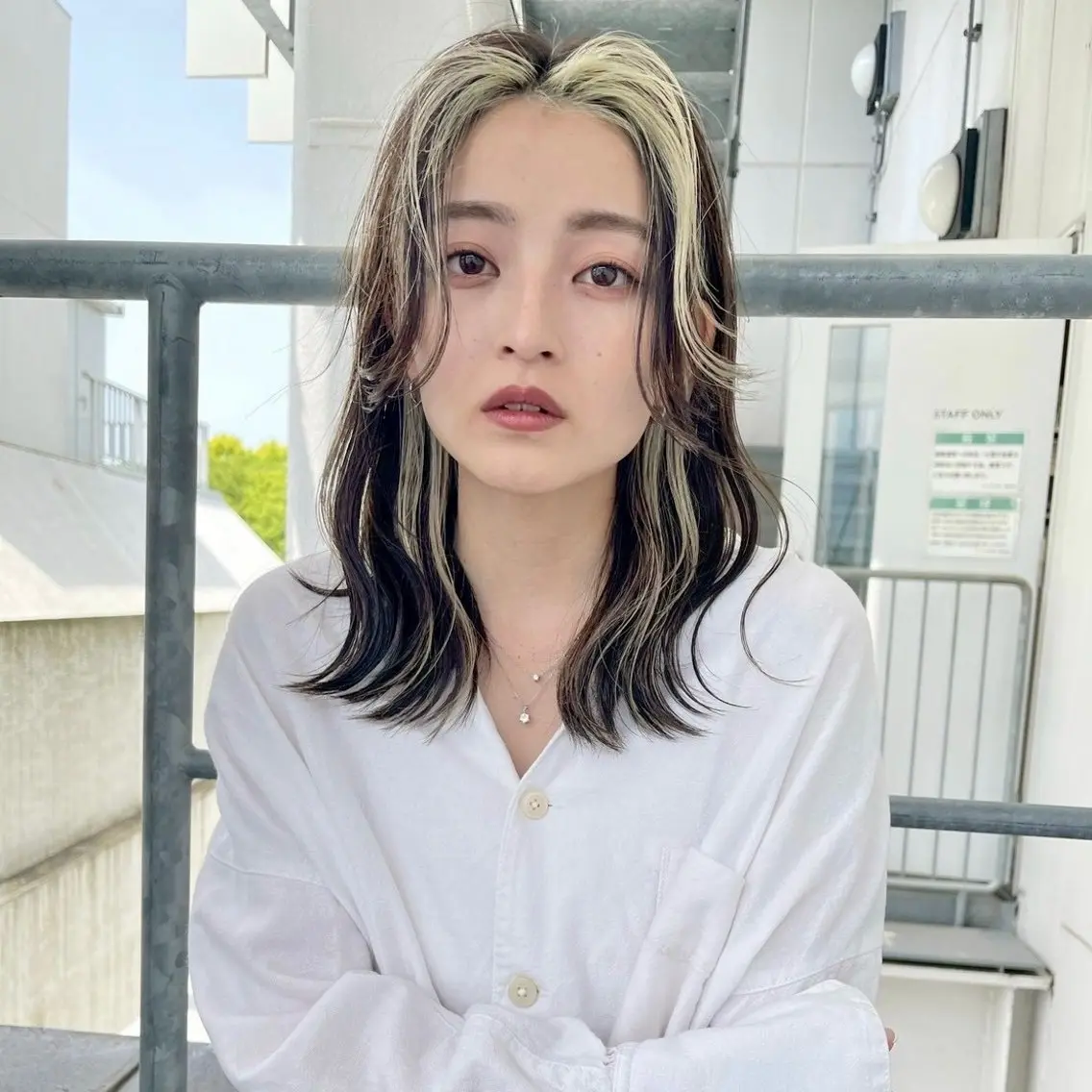 セミロング カラー 💖ハイトーン特化 💖nanaのヘアスタイル