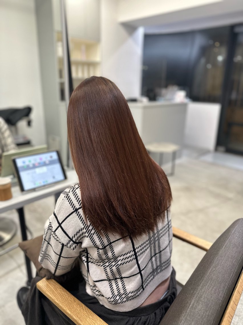 セミロング パーマ 縮毛矯正 ストレートパーマ カット 縮毛矯正 ハイトーンカラー が絶対可愛い✨泰聖✨のヘアスタイル