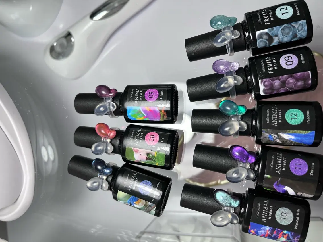 ネイル マグネットネイル ピンク シルバー Twinkle Nail Kuboのネイルデザイン