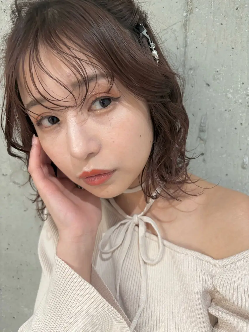 ミディアム ボブ デザインカット 顔周りカット カット ヘアカラー トリートメント 阿部 響香のヘアスタイル