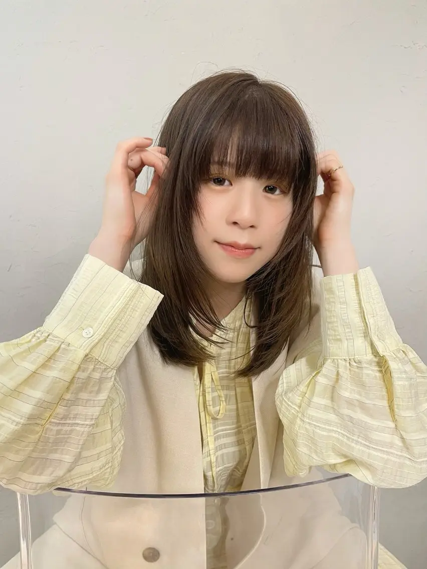 ミディアム カット ヘアカラー トリートメント 日下 まゆきのヘアスタイル
