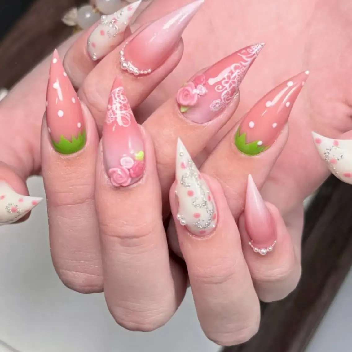 ネイル ハンドネイル VELA ネイルサロンのネイルデザイン