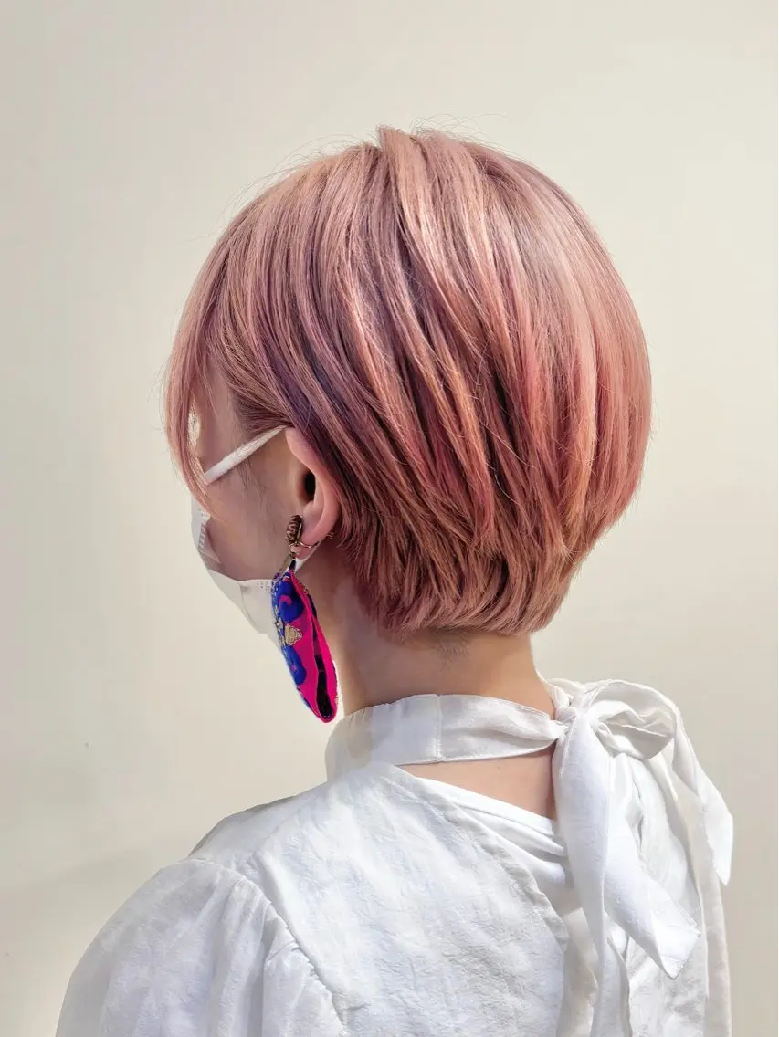 ショート カラー 古川 琴美のヘアスタイル