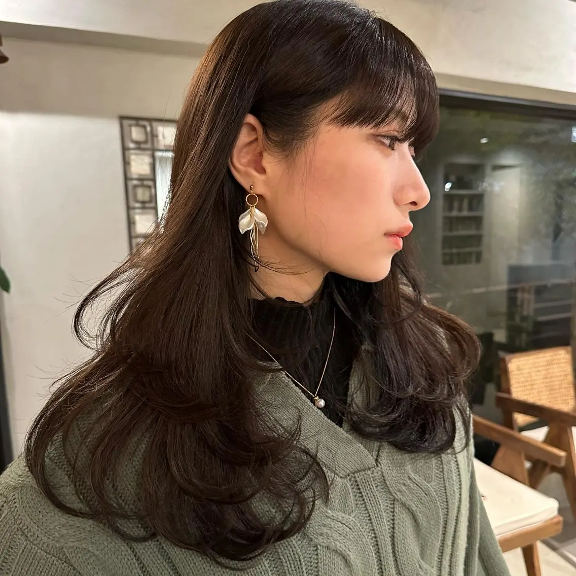 ロング レイヤーカット カット 💫艶ハイトーン×髪 質改善💫リュウトのヘアスタイル