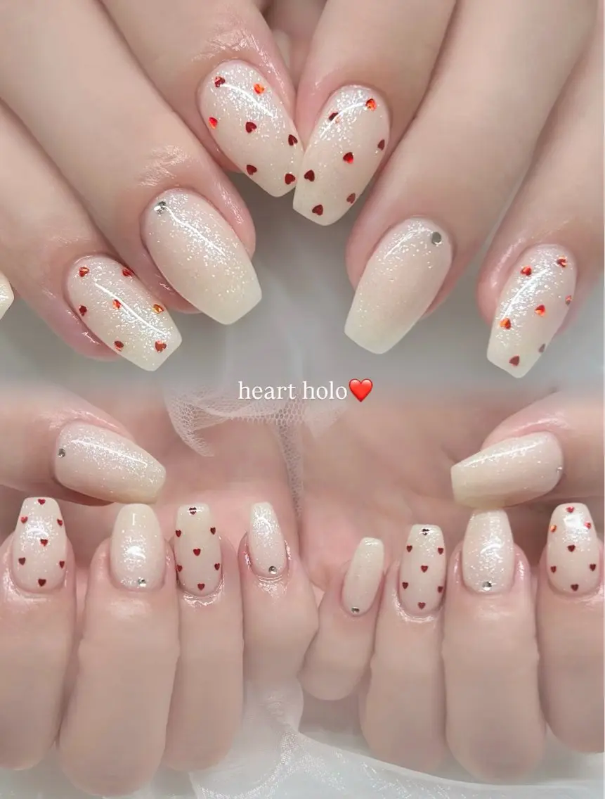 ネイル ドット ジェルネイル ハート ラメ(グリッター) ワンカラーネイル 🎀チーク/ちゅるん 🫧chisa🎀のネイルデザイン
