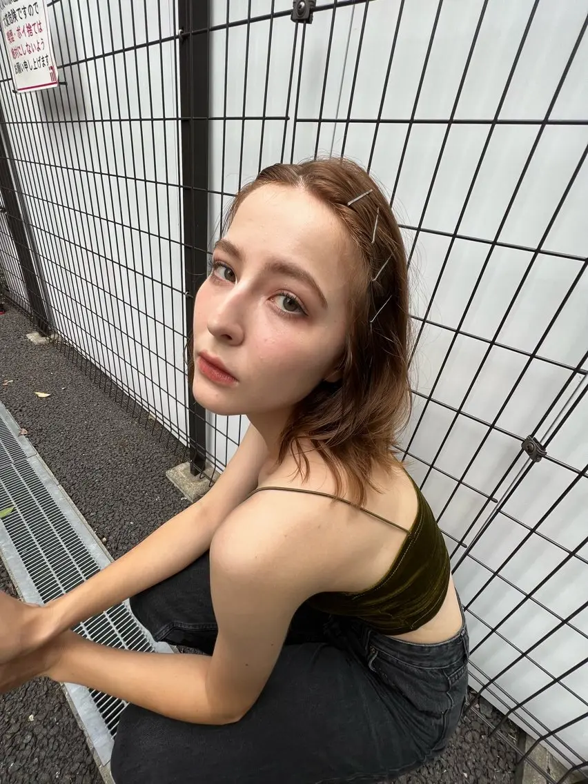 セミロング カラー ヘアアレンジ ヘアカラー パーマ×透明感カラー MIOのヘアスタイル