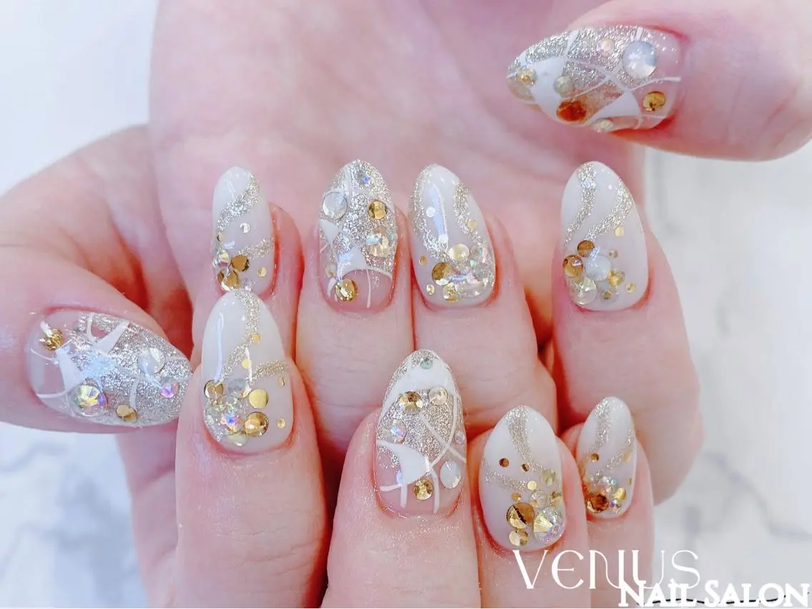 セミロング VENUS Nail ★池袋徒歩2分のネイルデザイン