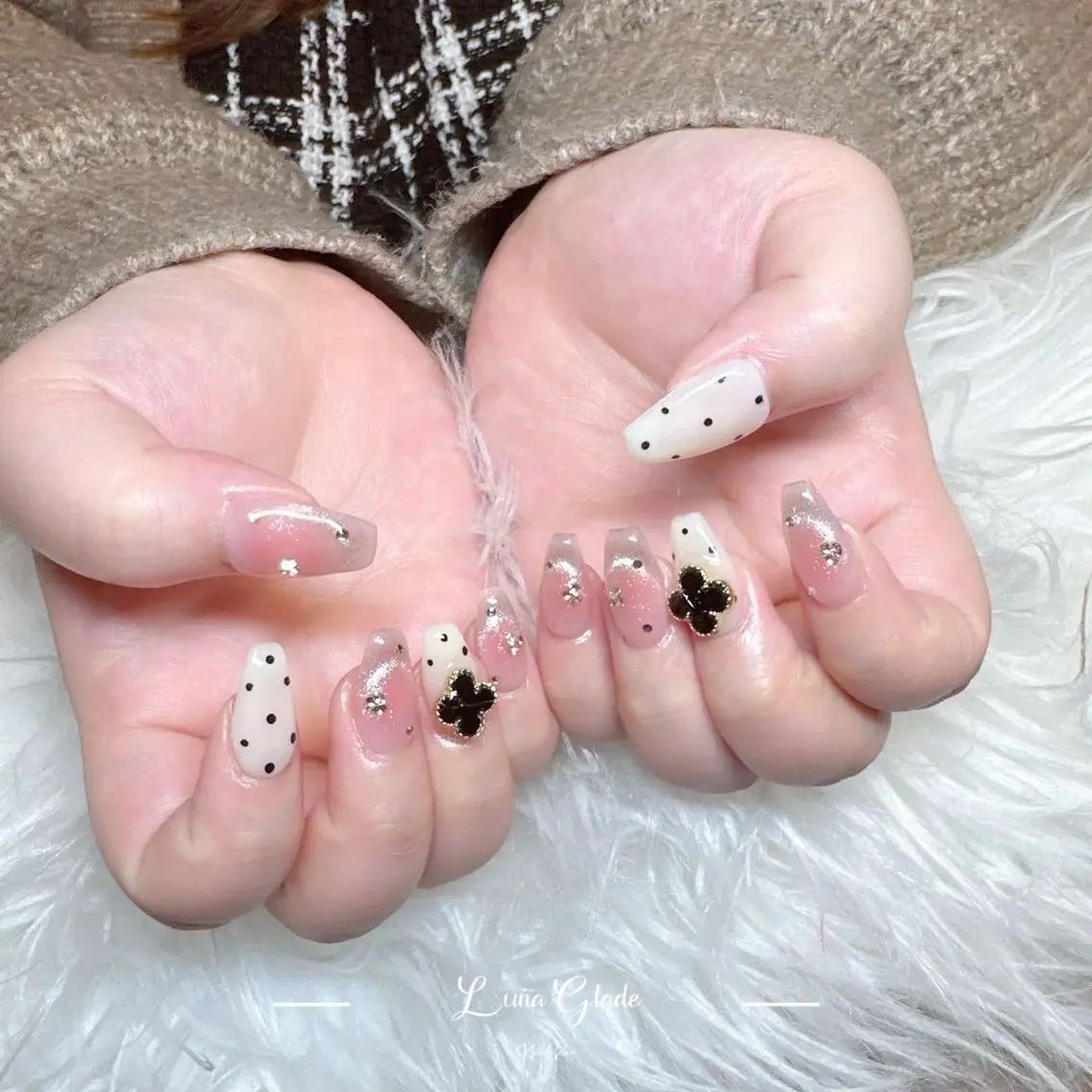 ネイル ハンドネイル Luna Gladeのネイルデザイン