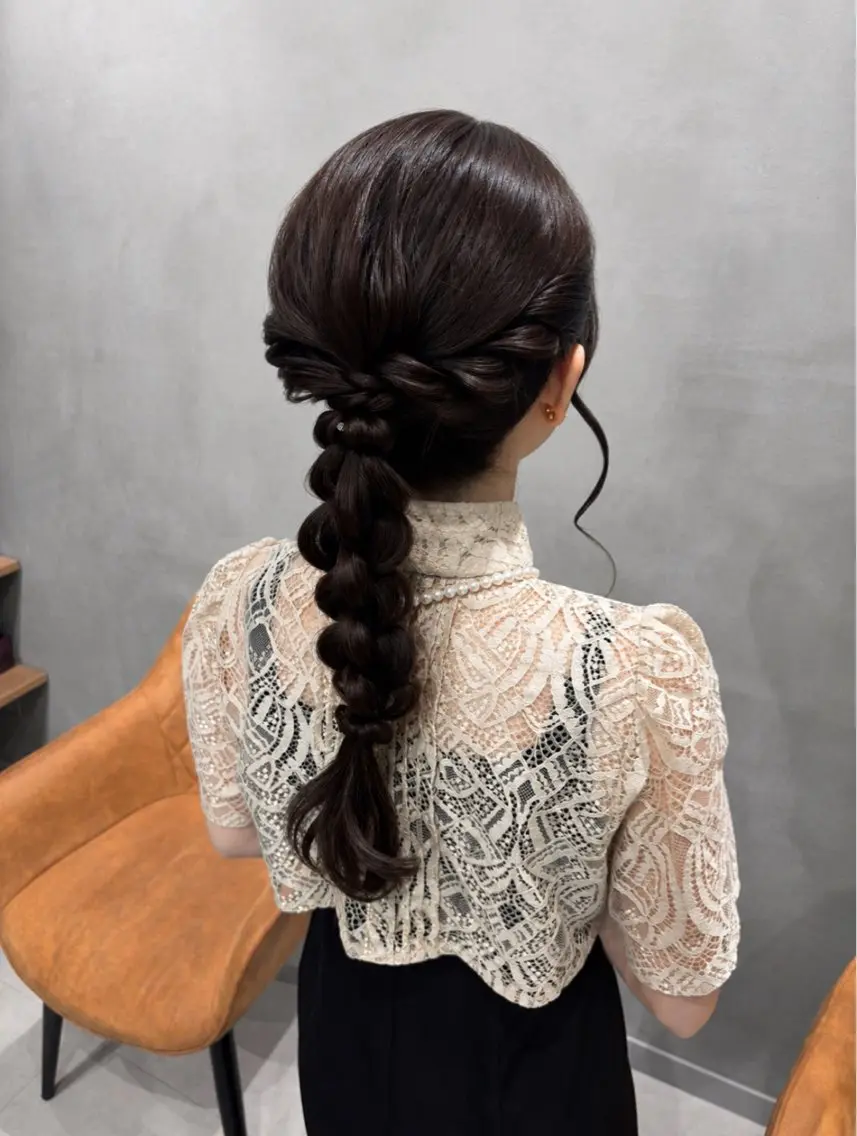 ヘアアレンジ 結婚式・ブライダル 卒業式のヘアスタイル ヘアセット 韓国ヘア|艶カラー| ヘアアレンジ|yuiのヘアスタイル