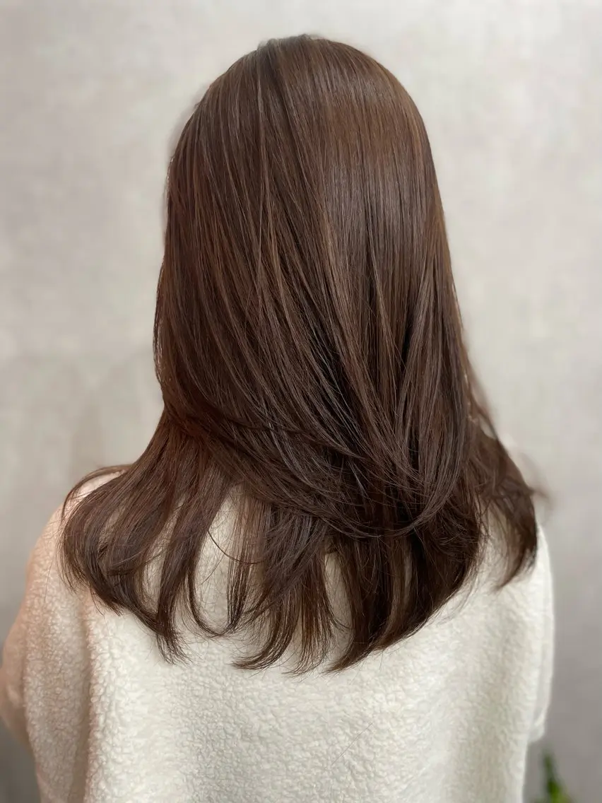 セミロング カラー レイヤーカット AIRI layer cut hairのヘアスタイル