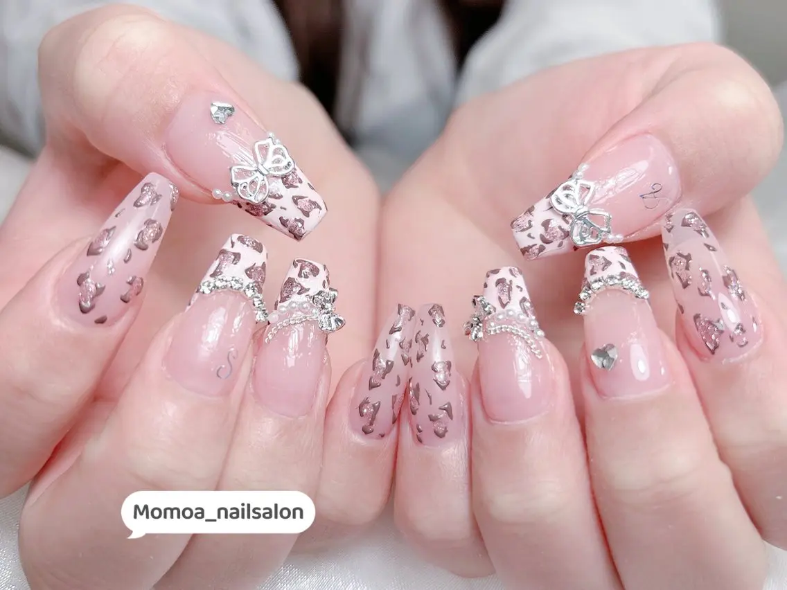 ネイル 成人式 キラキラネイル 大理石ネイル(マーブル) スカルプネイル 夏ネイル ハンドネイル MoMoA Nail ネイル長さ出し専門店のネイルデザイン