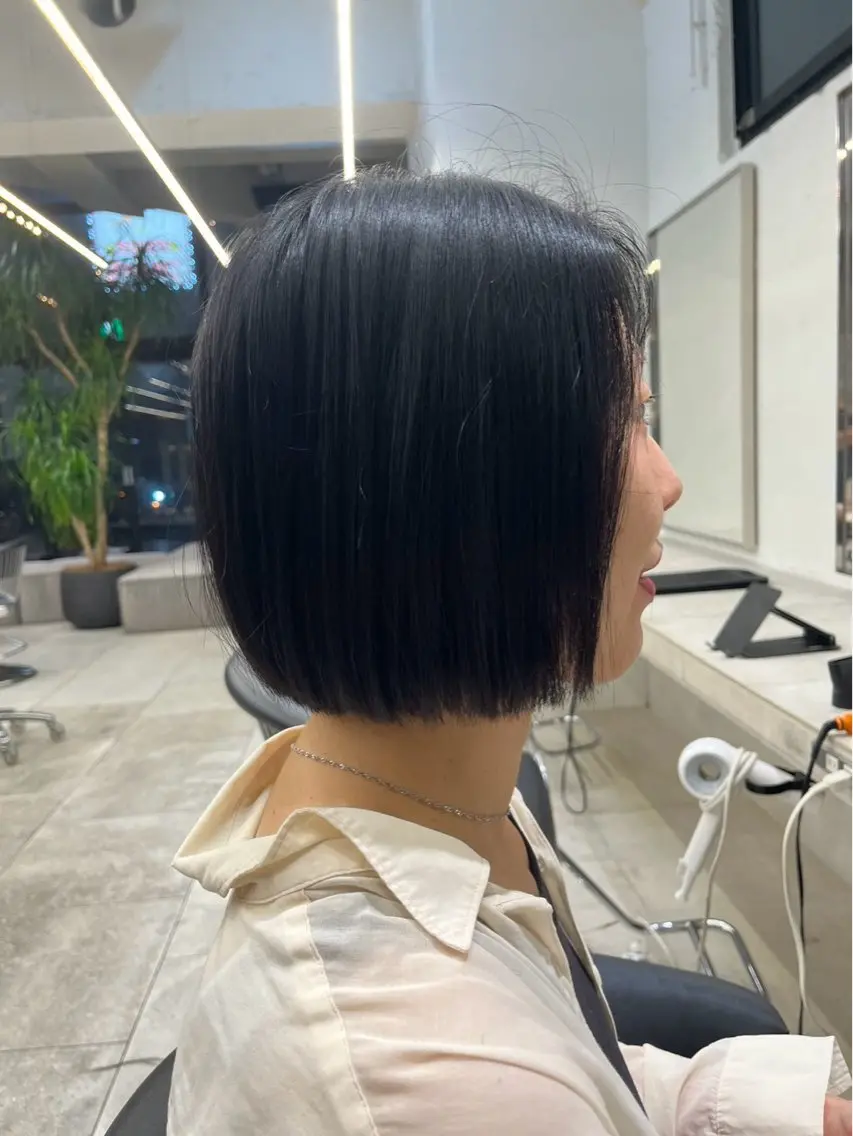 ミディアム カット ヘアカラー 縮毛矯正🌟カラー╱ ╱いいじまのヘアスタイル