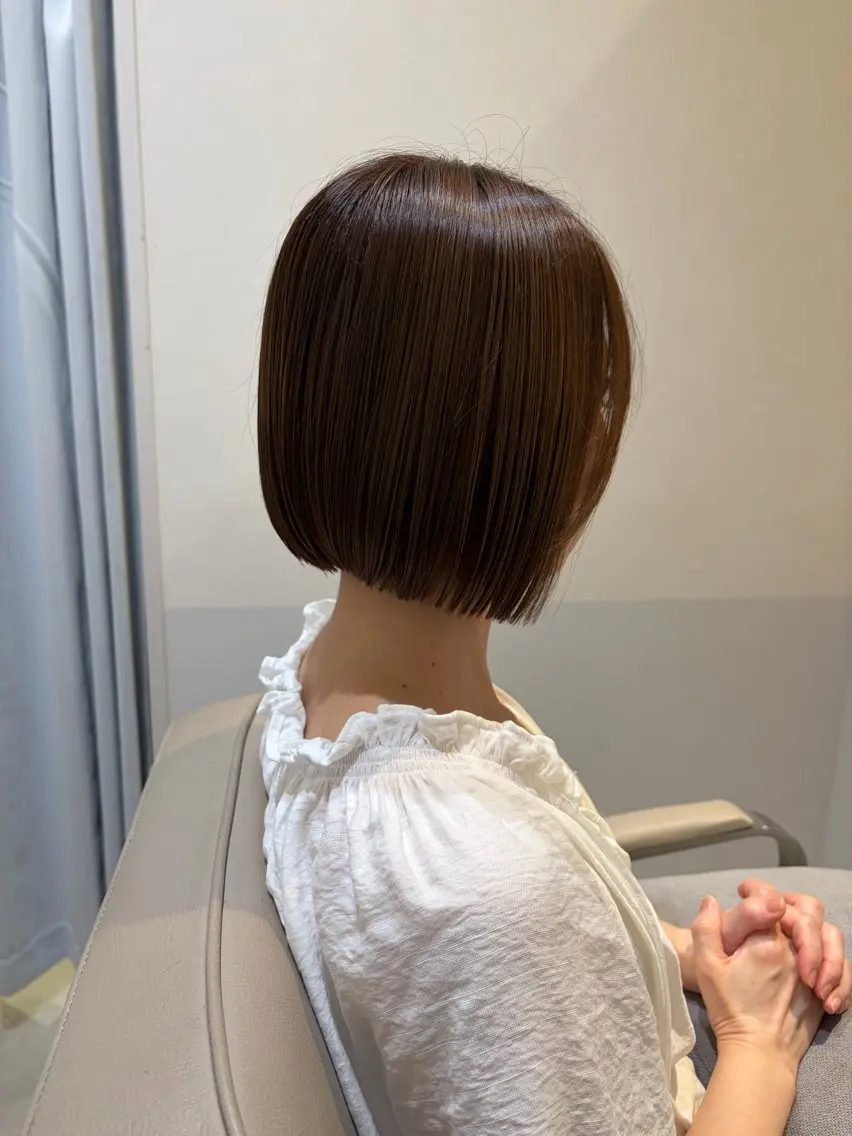 ショート カラー 切りっぱなしボブ 前下がりボブ ボブ カット ヘアカラー トリートメント 韓国ヘア•艶カラー 🌷薫のヘアスタイル