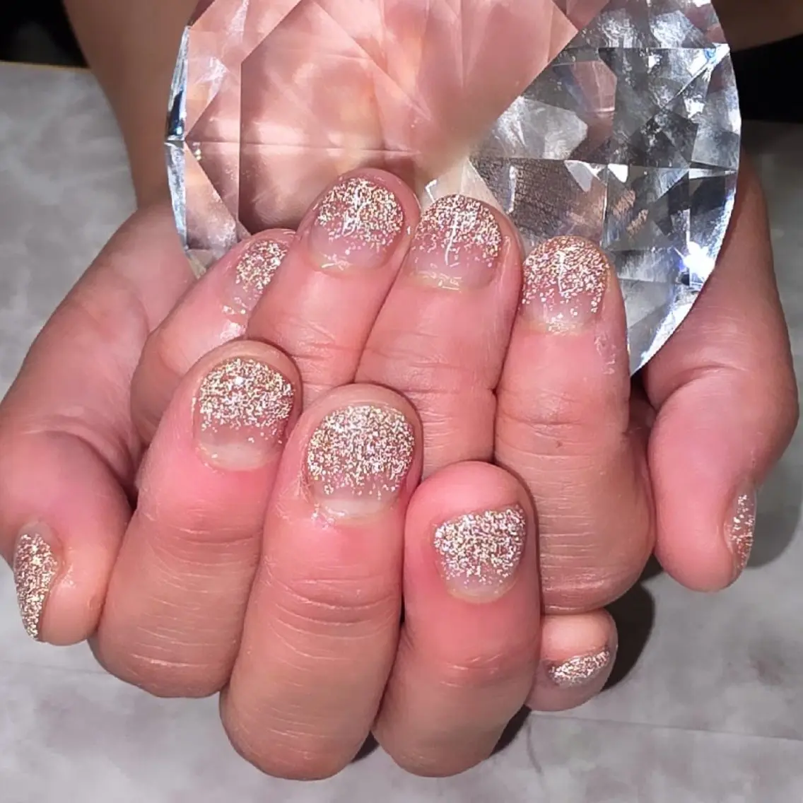 ネイル フラッシュネイル グラデーション nailsalon glow sayaのネイルデザイン
