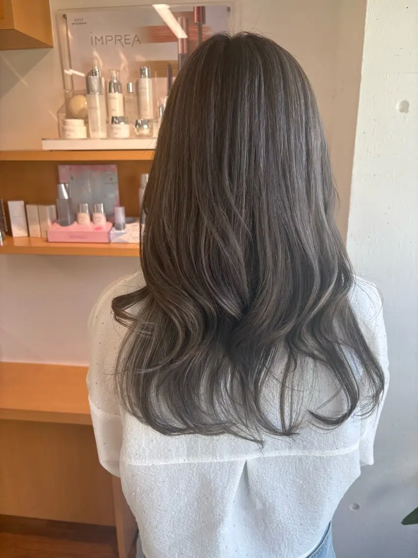似合わカット✂️+透明感カラー🩵🫧+ケアトリートメントの写真