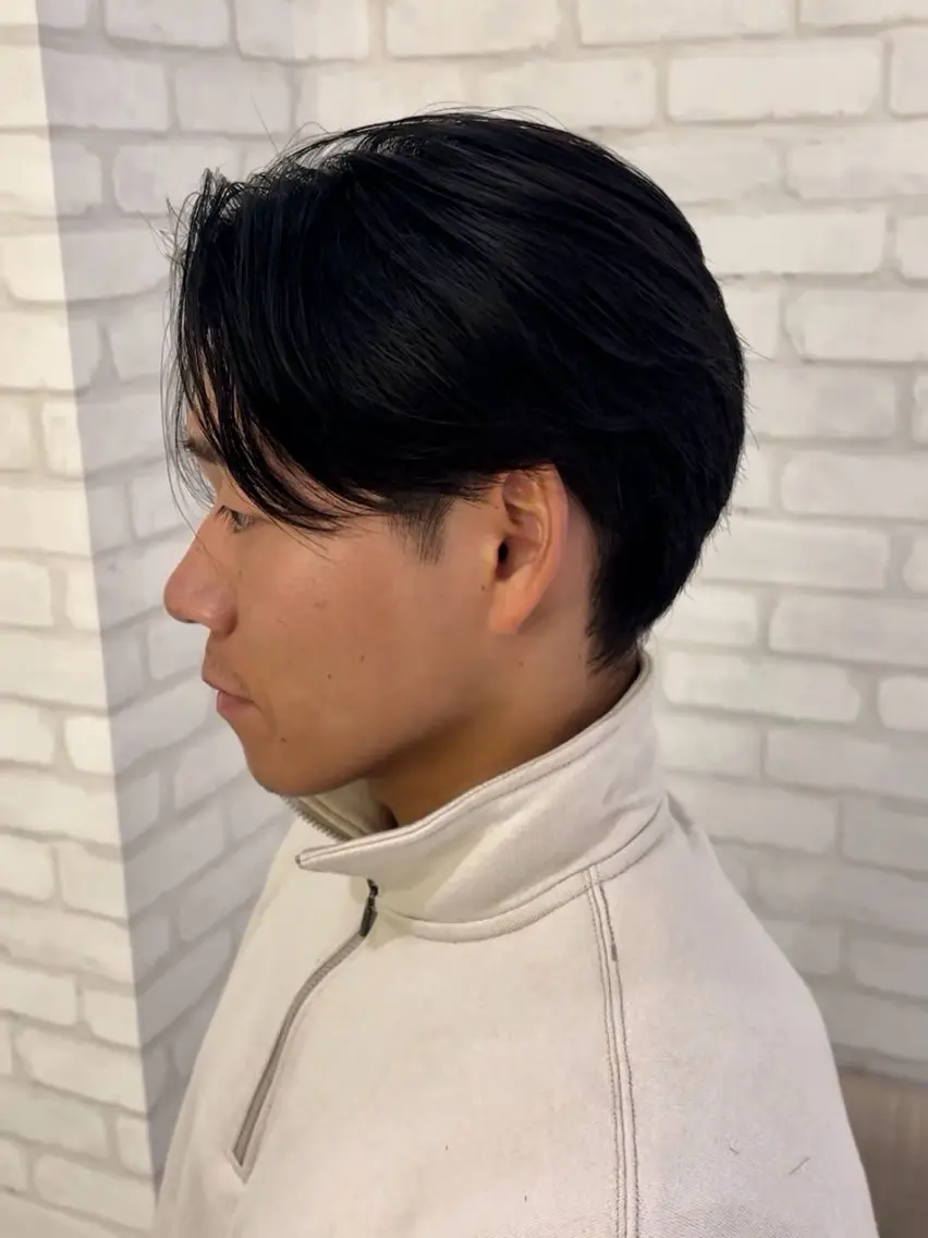 メンズ メンズブリーチ センターパート フェザーパーマ メンズハイトーン メンズインナーカラー カット 縮毛矯正 メンズ特化 荻窪シュウタロウのヘアスタイル