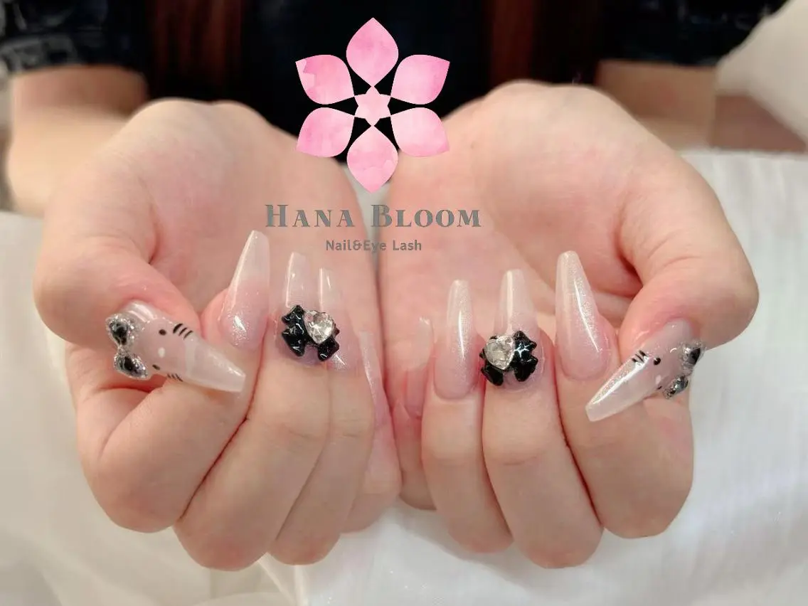 ネイル 長さ出し フレンチネイル ジェルネイル ガラスフレンチ 韓国ネイル Hana Bloom Nail💛Rinaのネイルデザイン