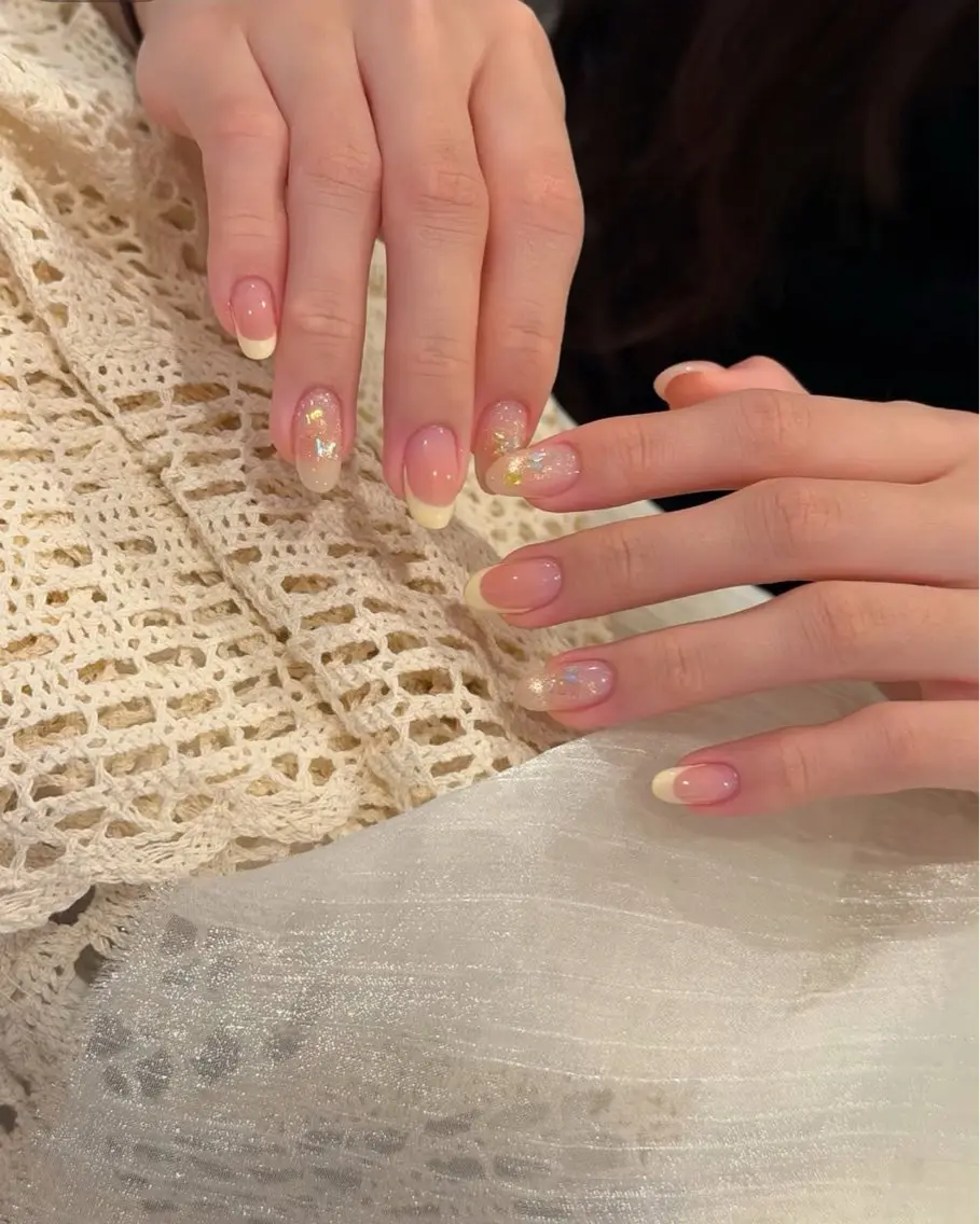 ネイル チークネイル ドット フレンチネイル グラデーション 韓国ネイル ハンドネイル Minette nailrinrinのネイルデザイン