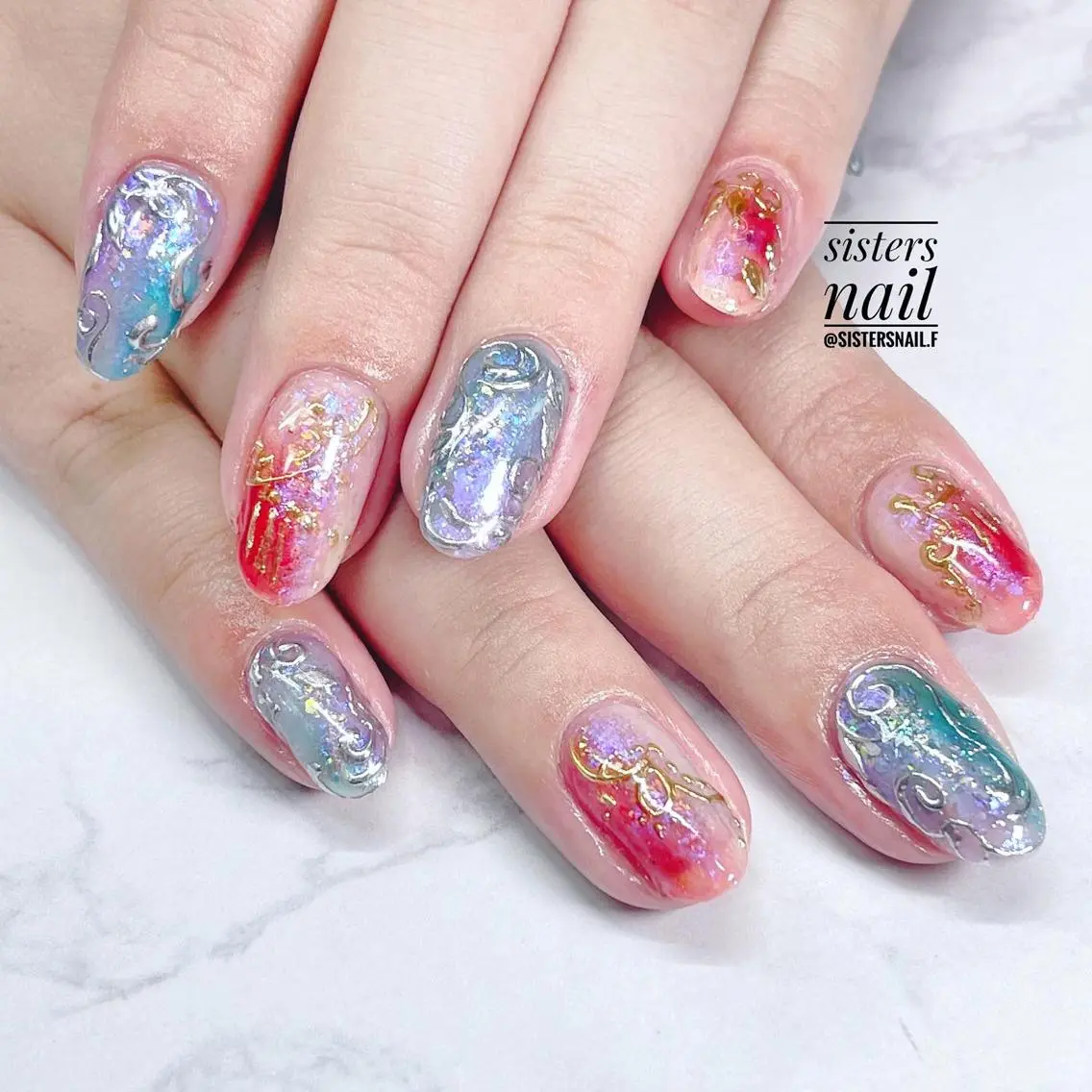 ネイル アートネイル オーロラネイル グラデーション キラキラネイル ミラーネイル sisters nail.fのネイルデザイン