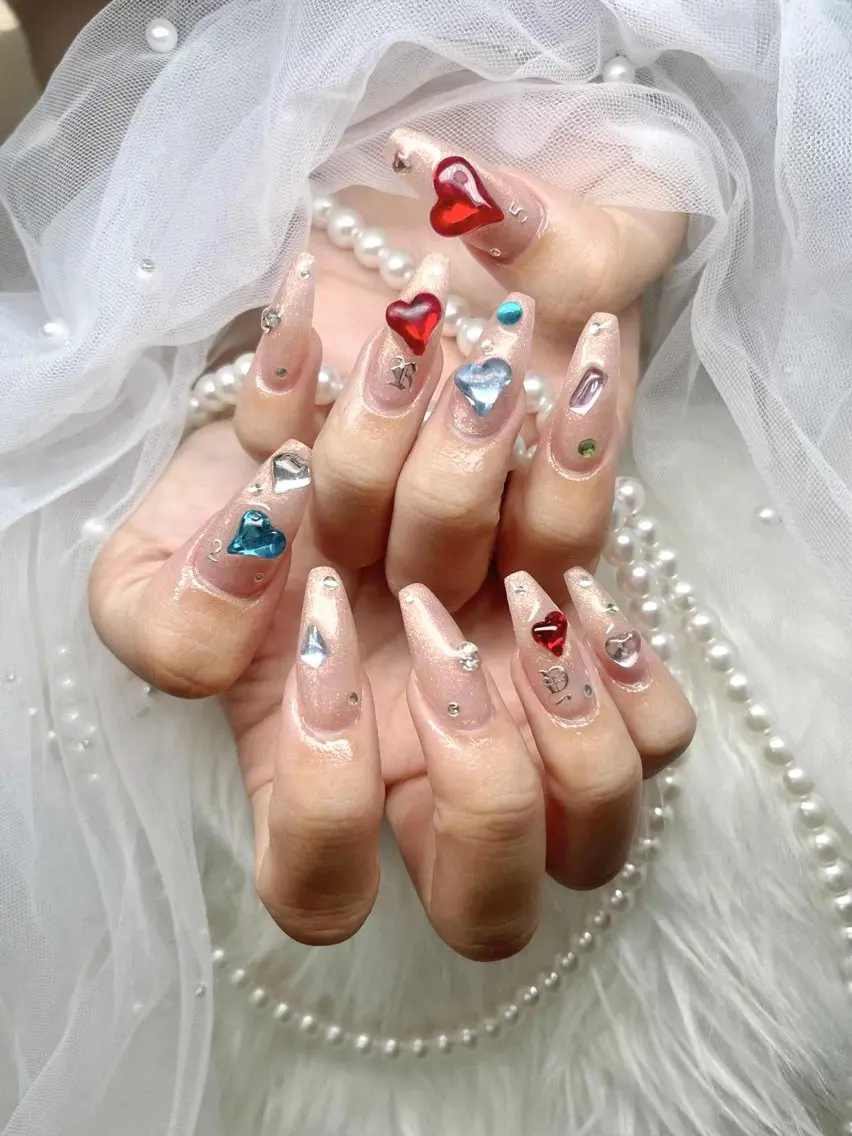 ネイル オーロラネイル フレンチネイル ジェルネイル ハロウィン キラキラネイル H.baby Nail Salonのネイルデザイン