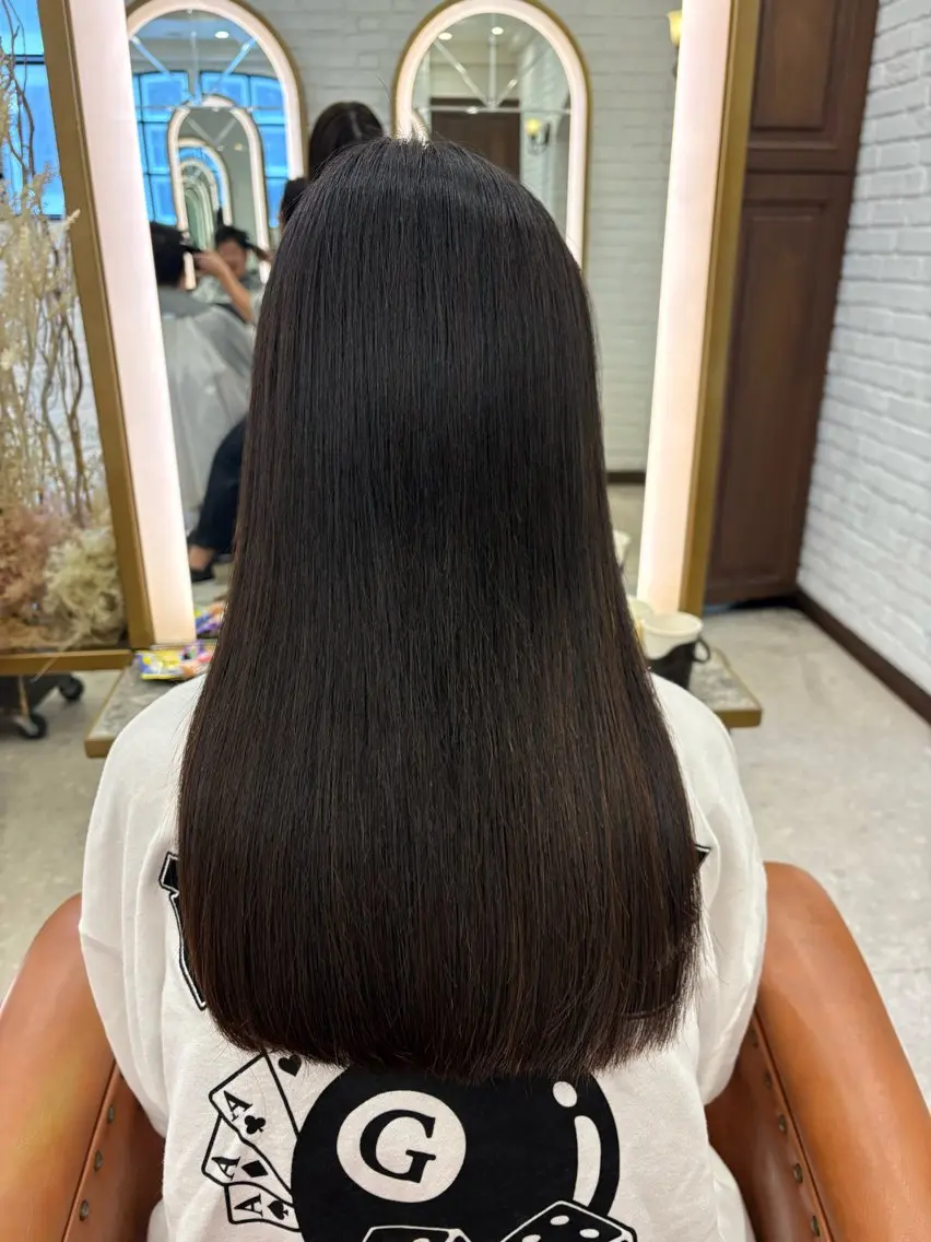 ロング 縮毛矯正 縮毛矯正 湯浅 菜月のヘアスタイル