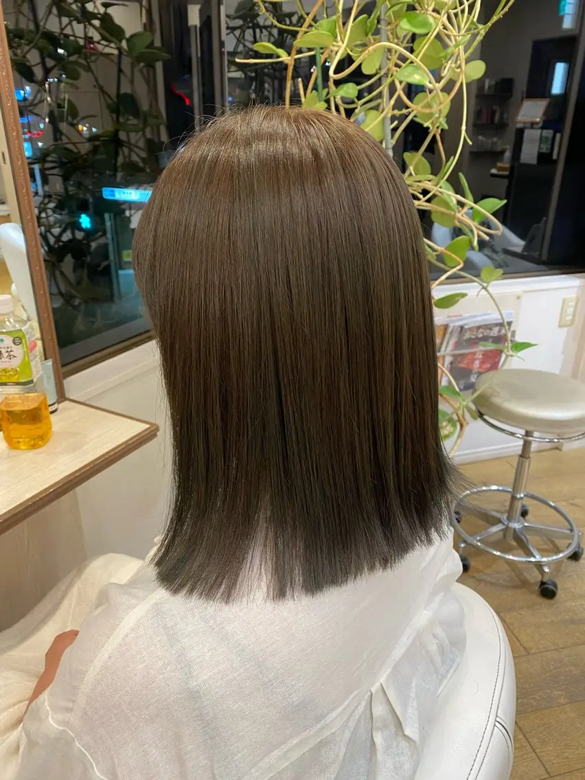 ミディアム カット ヘアカラー トリートメント ヘッドスパ 艶感🫧透明感カラー YUKARIのヘアスタイル
