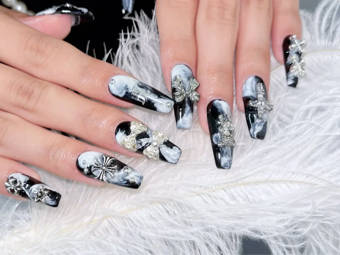 ネイル Glow Nail スカルプ専門店のネイルデザイン