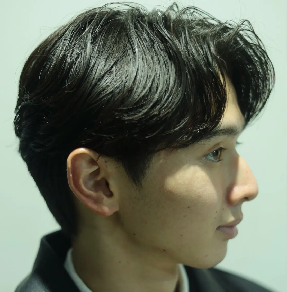 ミディアム パーマ メンズ ミディアムパーマ メンズパーマ ニュアンスパーマ ナチュラルカラー/ ワンカラー/あんりのヘアスタイル