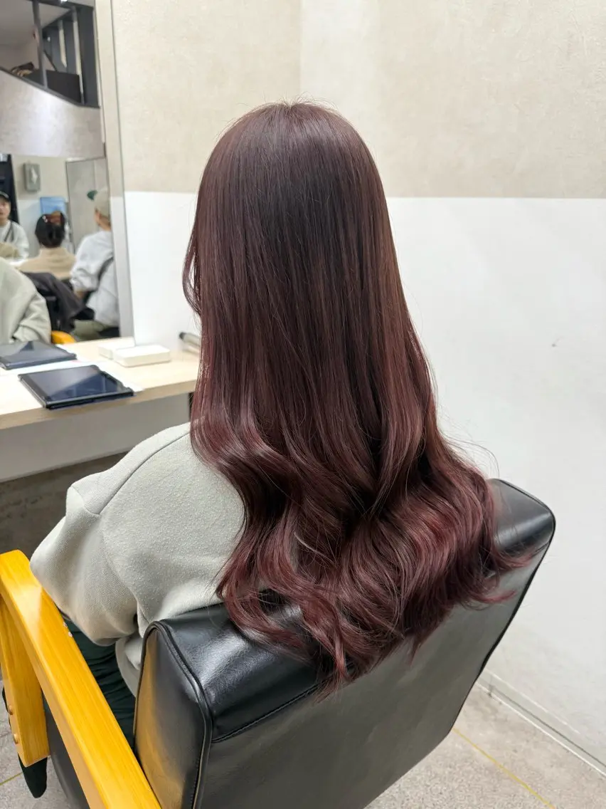 【艶暖色！】ブリーチなしWカラー+極潤トリートメントの写真