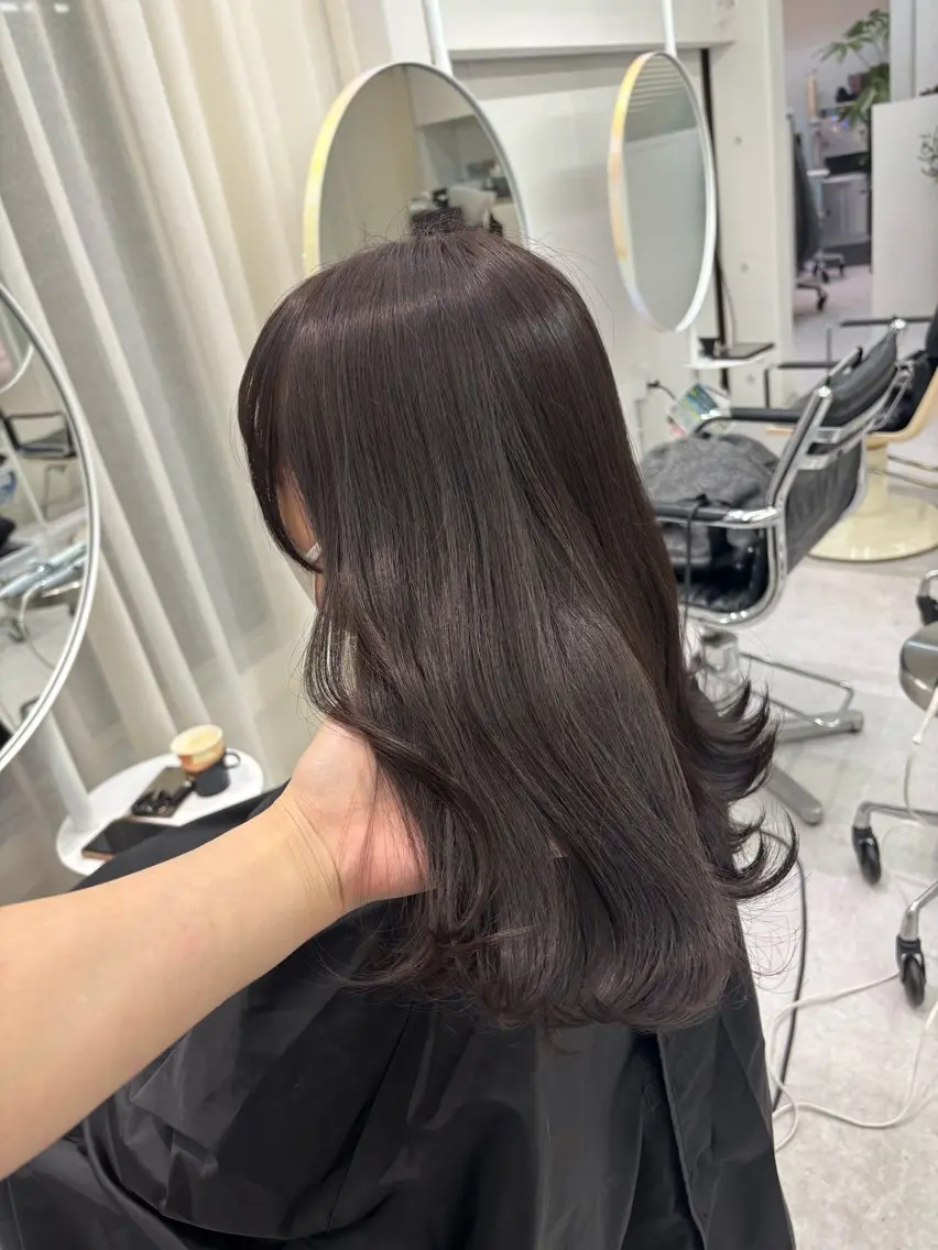 セミロング カット ヘアカラー トリートメント 韓国レイヤー/ヘア カラー🎀ayamiのヘアスタイル