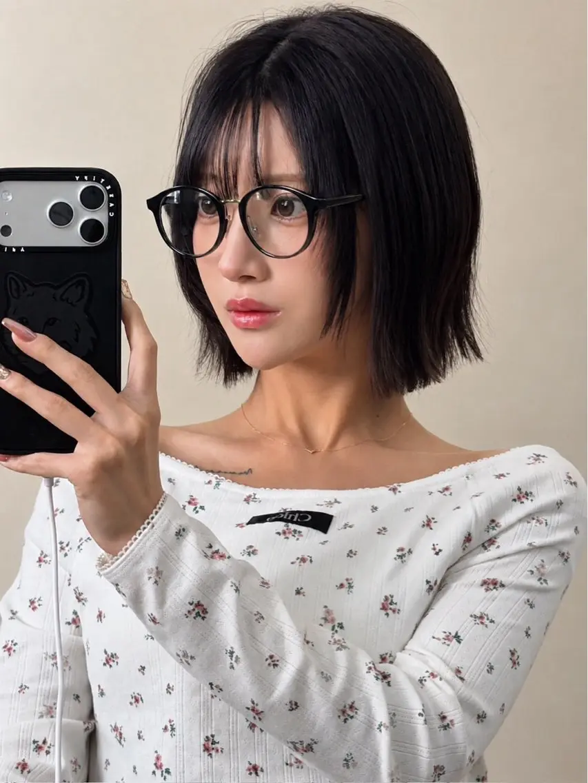 ミディアム カラー ボブ🩵 ハイトーン🩵風愛のヘアスタイル