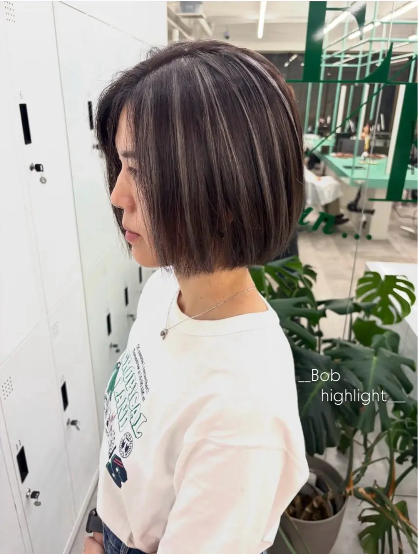 ショート カラー ボブ カット ヘアカラー トリートメント Miyu🌊/ハイ ライト／海外ガールのヘアスタイル