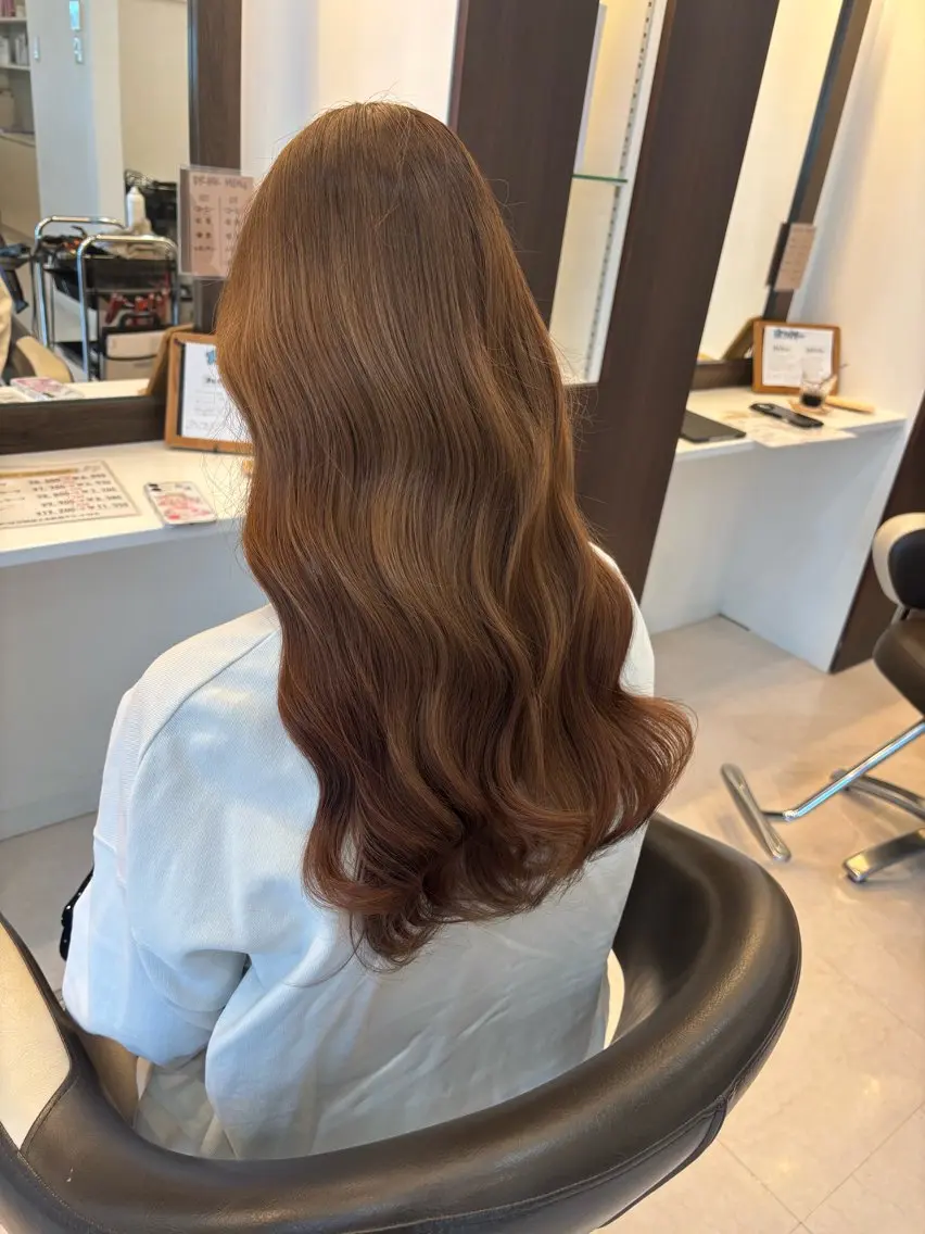 ロング ヘアカラー 山本 詩織のヘアスタイル