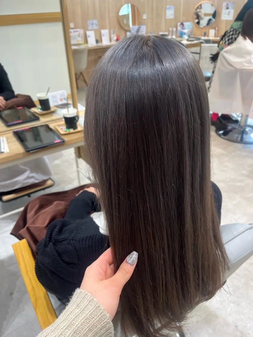 ショート カラー 🎀 kuschel ホリグチのヘアスタイル