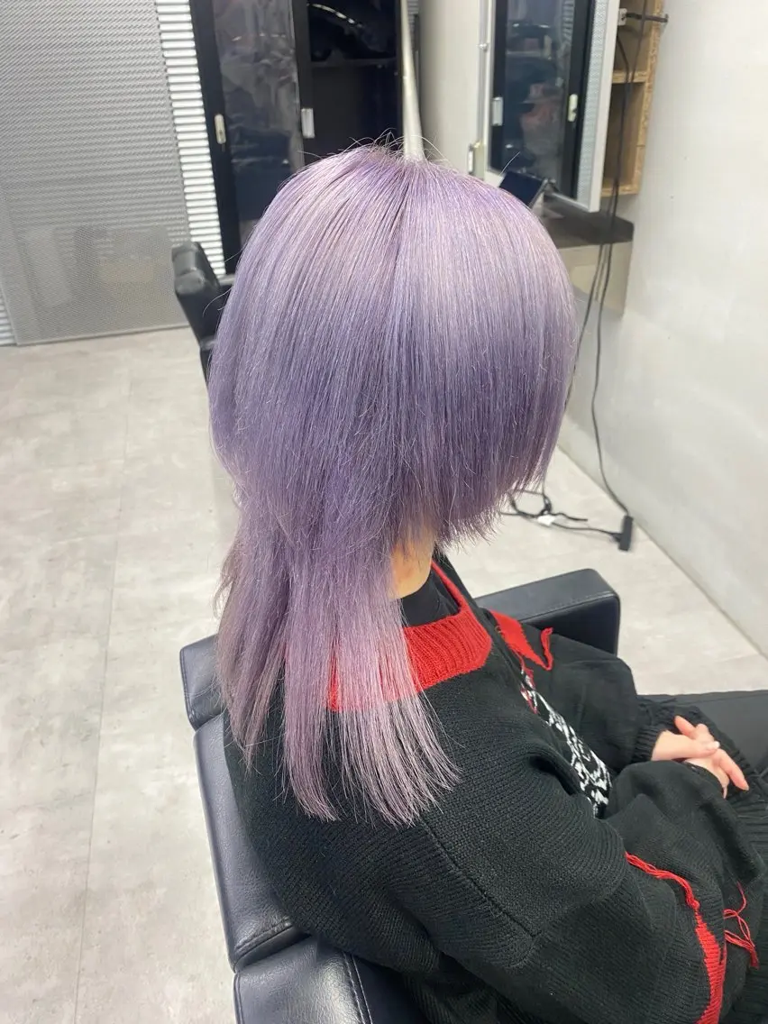 セミロング カラー ブリーチ デザインカラー パープルカラー ボブ 顔まわりレイヤー 柏 デザインカラー/ レイヤー🐣シオリのヘアスタイル