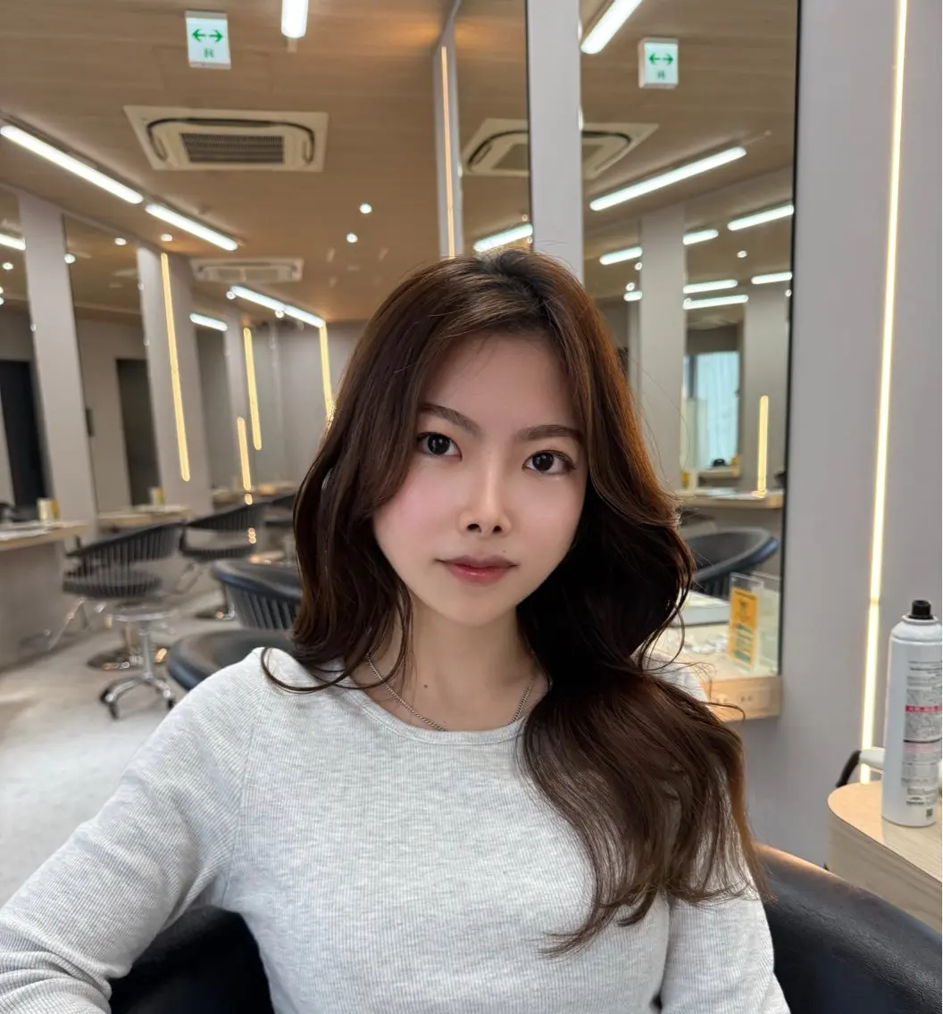 ロング くびれヘア 顔周りカット 髪質改善 韓国風ヘア レイヤーカット 平山 翔意のヘアスタイル