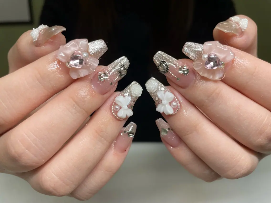 ネイル SAKI momo京橋のネイルデザイン