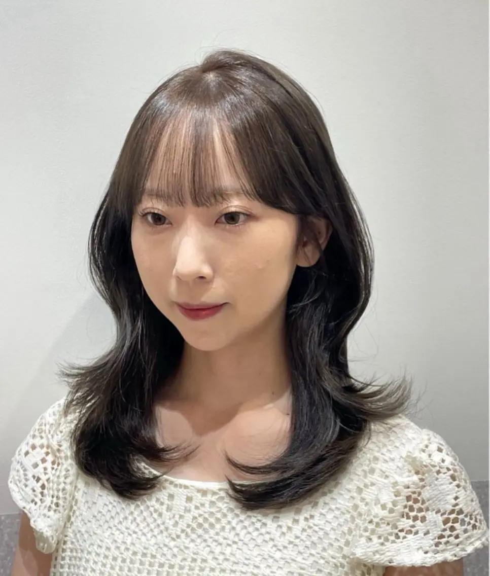 セミロング ハッシュカット ハイレイヤー 韓国風ヘア レイヤーカット カット ヘアカラー トリートメント ❤︎︎韓国ヘア❤︎︎ 𝑺𝒉𝒊𝒉𝒐のヘアスタイル