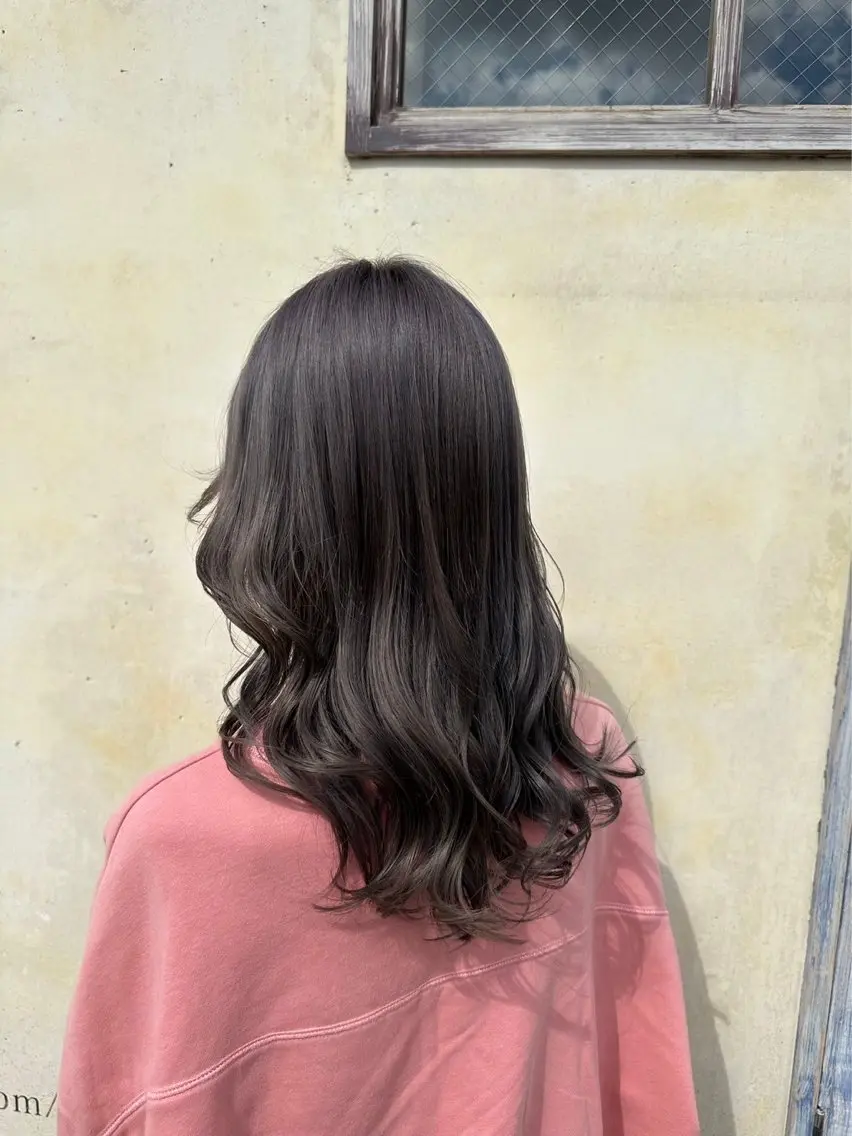 セミロング カラー グレージュ レイヤーカット ローレイヤー レイヤーカット メンズヘア/伊藤　匠のヘアスタイル